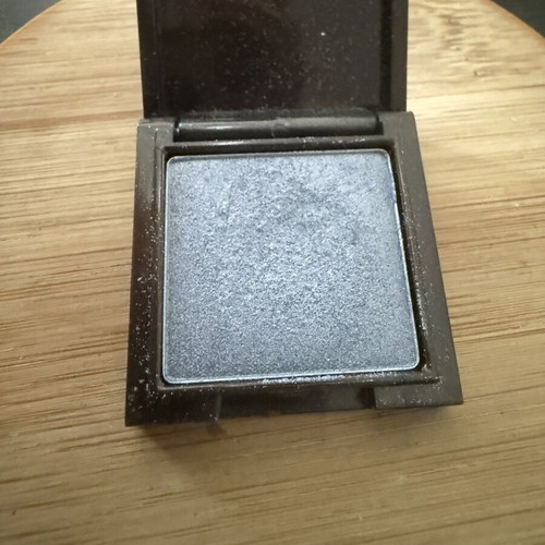 Korres Sunflower and Evening Primrose Eyeshadow, sky blue