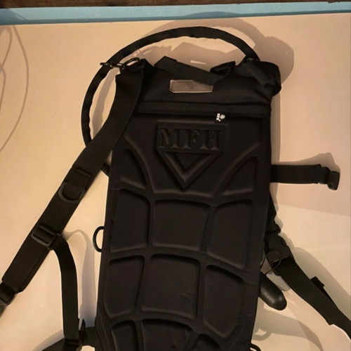 Camelbak backpack 2.5L, MFH, black, unused