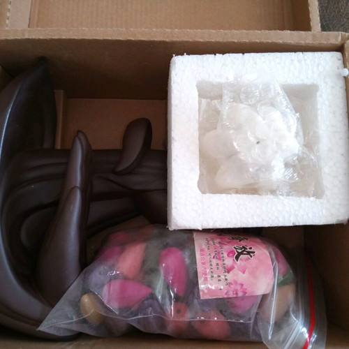 Luxury incense cone set new with ceramic lotus and Buddha statue