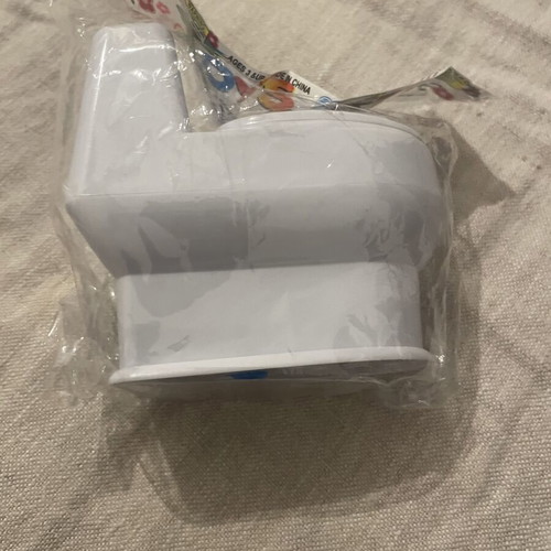 Toilet toy which splits water new