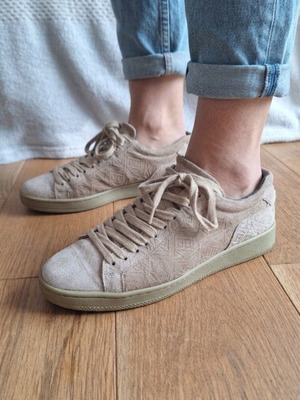 Kenzo unisex sneakers size 40 beige suede