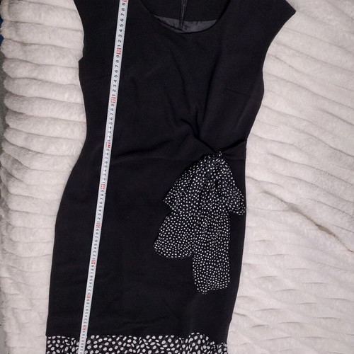 Black sleeveless dress made of silk gabardine and lining like new, polka dot set