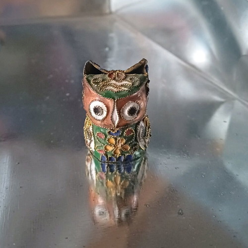 Vintage cloisonné owl collectible, like new, handmade