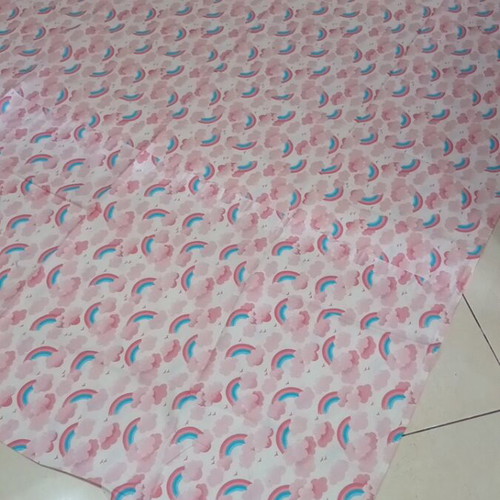 Duvet cover pink with rainbows like new, dimensions 192×52