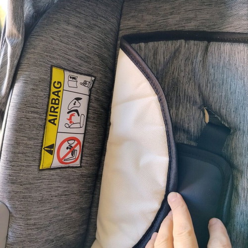Car seat egg like new
