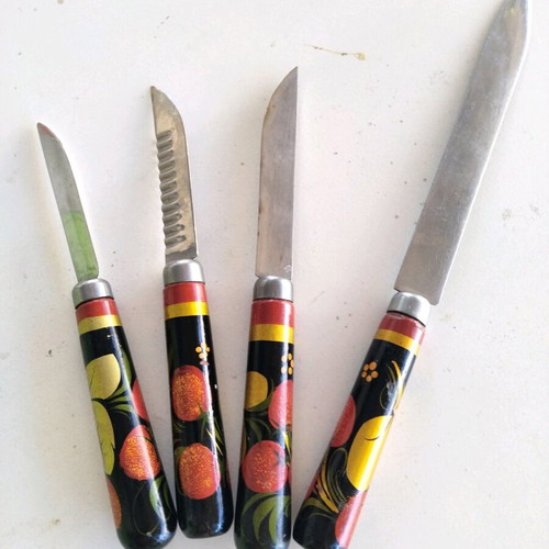 Vintage Khokhloma Knife Set like new, handmade & collectible