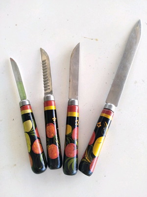 Vintage Khokhloma Knife Set like new, handmade & collectible