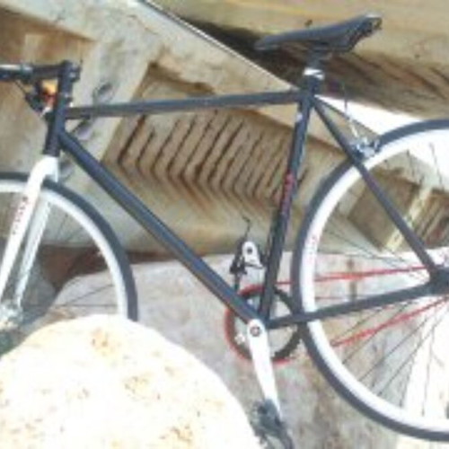 Fixed bike black 700c 56cm like new, convertible to regular bike