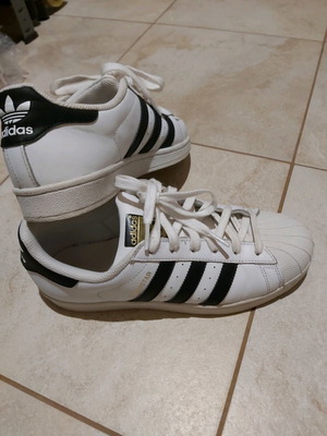 Adidas Superstar athletic shoes like new, white, size 40