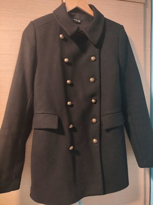 Zara coat-style jacket black, size large, like new