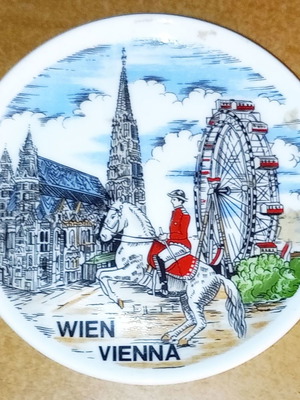 Decorative plates set used from abroad