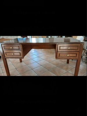 Desk 1.60 x 0.78 x 0.78 m