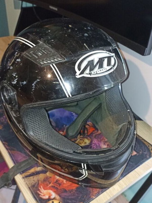 Motorcycle helmet without visor