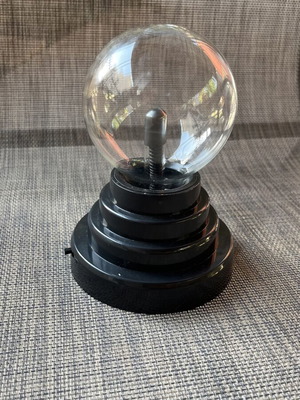 Plasma lamp new, table decor 7x10x13.5cm