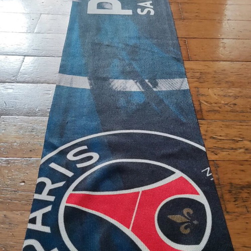 Paris Saint-Germain (PSG) scarf like new, collectible, 140 cm