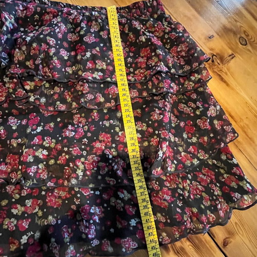 Boho floral skirt used, La Redoute Collections, black and pink