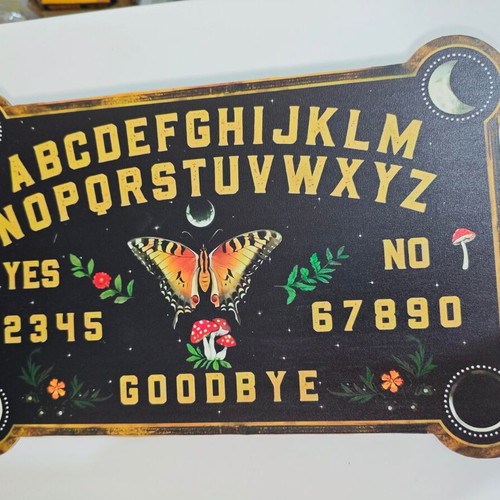 Vintage Ouija board like new with butterfly and moon phases