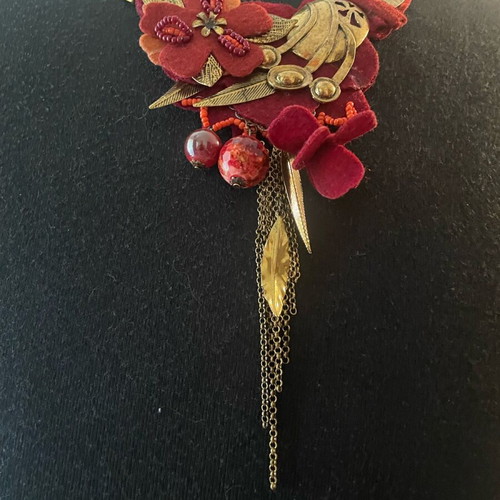 Handmade necklace like new