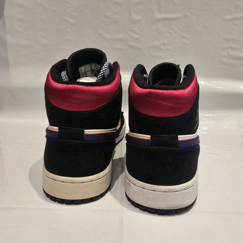 Nike Air Jordan 1 Mid "Rivals" like new, multicolor