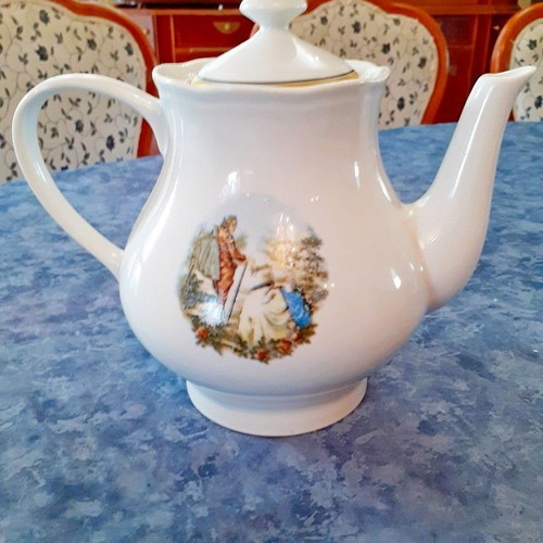 Titov Veles teapot