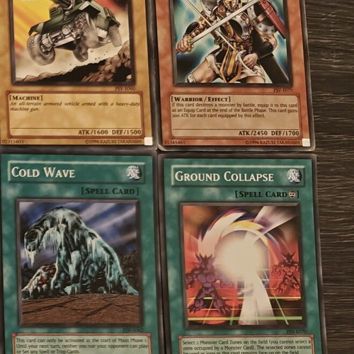 Yu Gi Oh psv cards like new, pack of 17
