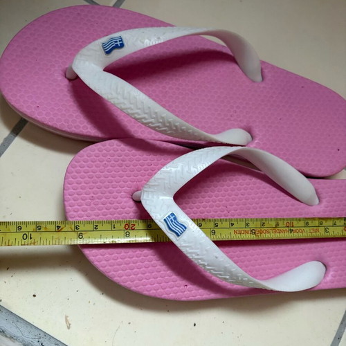 Pink flip-flops new for girls size 35-36