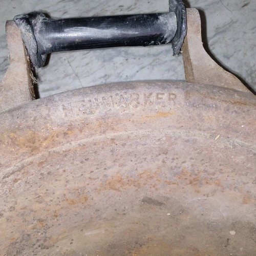 Cast iron sink basin used 50 kg with handles