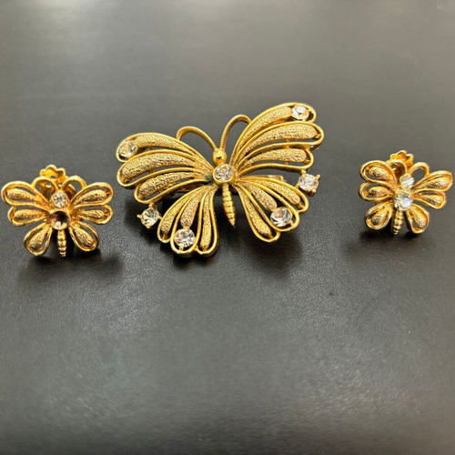 Antique brooch and gold-plated earrings set used
