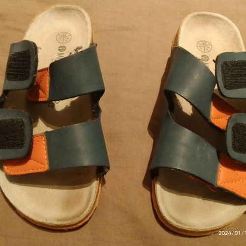 Natura Walk children's slippers for boys and girls size 32 like new