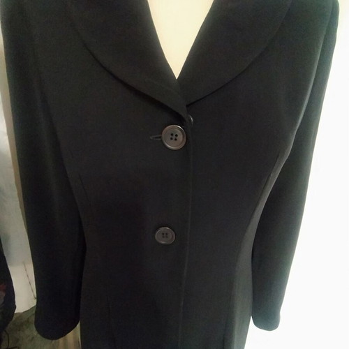 Thin black coat with detachable fur collar like new, size M