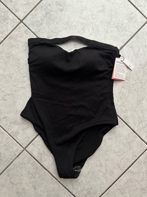 Μαγιό ολόσωμο καινούργιο Solano Swimwear μαύρο