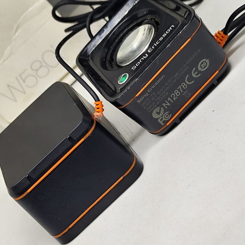 Sony Ericsson MPS-70 vintage external speakers like new with box and manuals