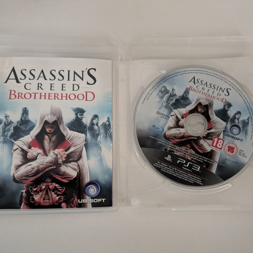 Assassin's Creed PS3 game pack, Ezio Trilogy + AC3 case