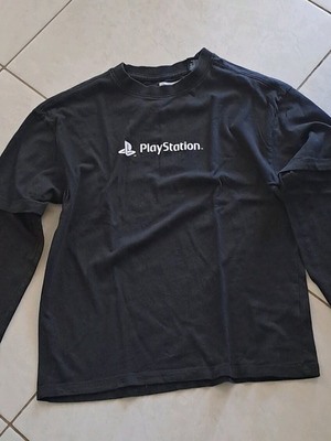 Μπλουζάκι Play Station μαύρο Zara σαν καινούργιο για 11-12 ετών