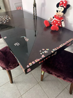 Dining table and 3 chairs used, needs cleaning with stickers