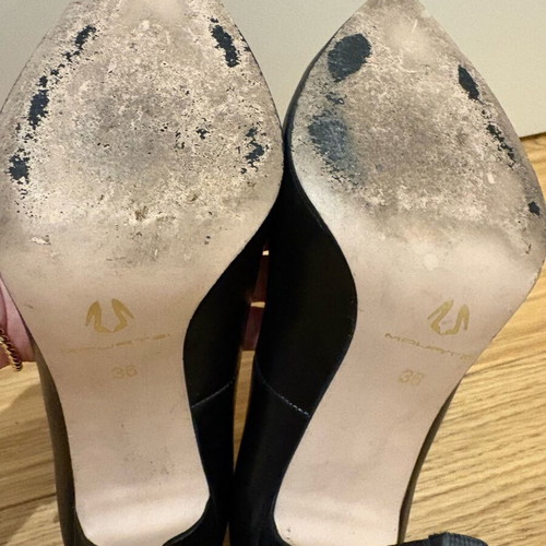 Murtzi black leather pumps like new size 36
