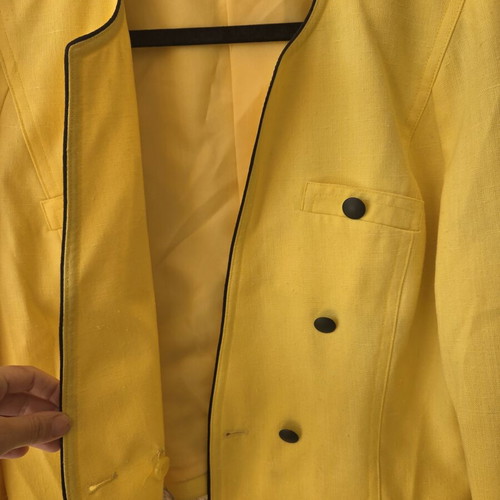 Vintage French-Made Collarless Double-Breasted Blazer Jacket like new, yellow