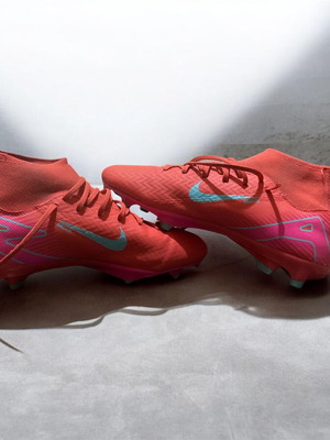 Nike Mercurial ποδοσφαιρικά παπούτσια σαν καινούργια, νούμερο 40,5