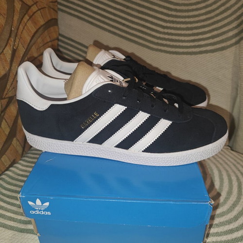 Adidas Originals Gazelle sneakers new, black with white details