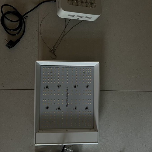 MarsHydro TS600 Full Spectrum 100W And Asterix Blurple Magenta 150W Plant Grow Lights Like New
