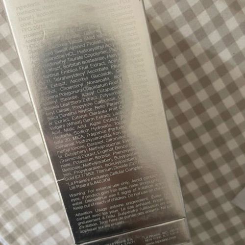 La Prairie Gold serum sealed