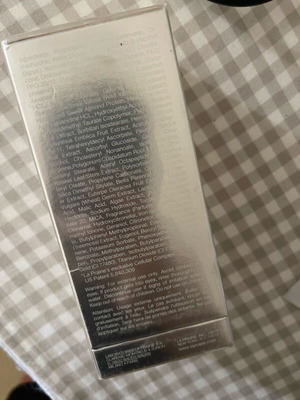 La Prairie Gold serum sealed