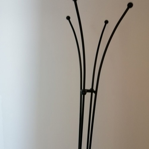 Metal coat rack black, like new, minimalist design