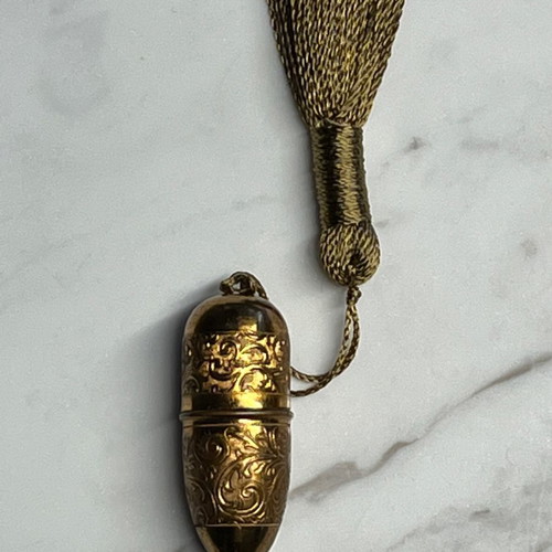 Needle Case used, gold-plated Austrian 1900-1930