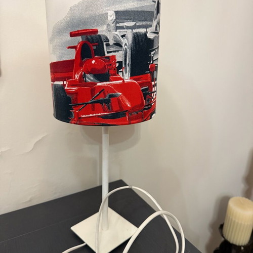 Children's table lamp with Formula 1 design like new