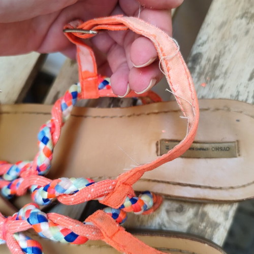 Oysho y2k braided flat sandals used, size 38, multicolor
