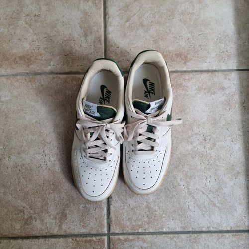 Nike Air Force white with green, like new, size 39