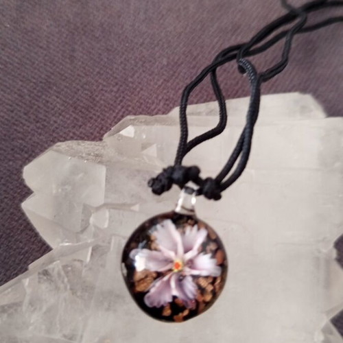 Murano necklace new, black and pink