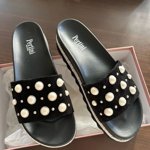 Pearl sandals new, black leather size 39.5