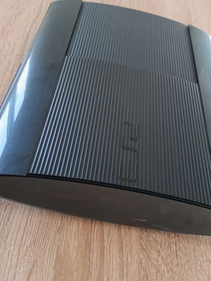 PS3 Super Slim 500GB console
